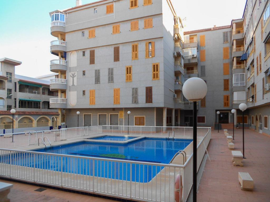 Apartment Asequin Beach Torrevieja Chambre photo